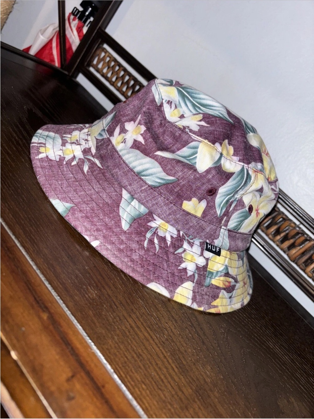 Huf floral bucket hat
